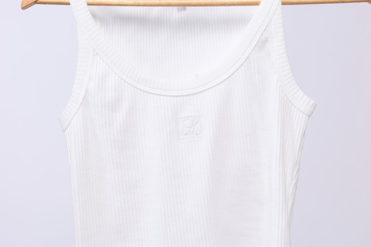 1129 - Ruby Logo Rib - White