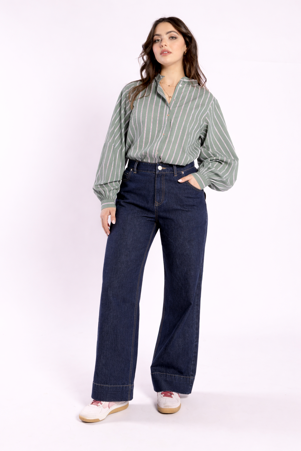8043 - Fray Shirt - Green Stripe