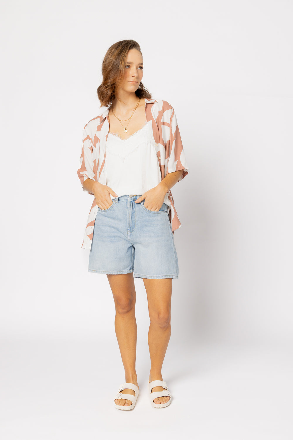 7022 - The Denim Short - Light Denim