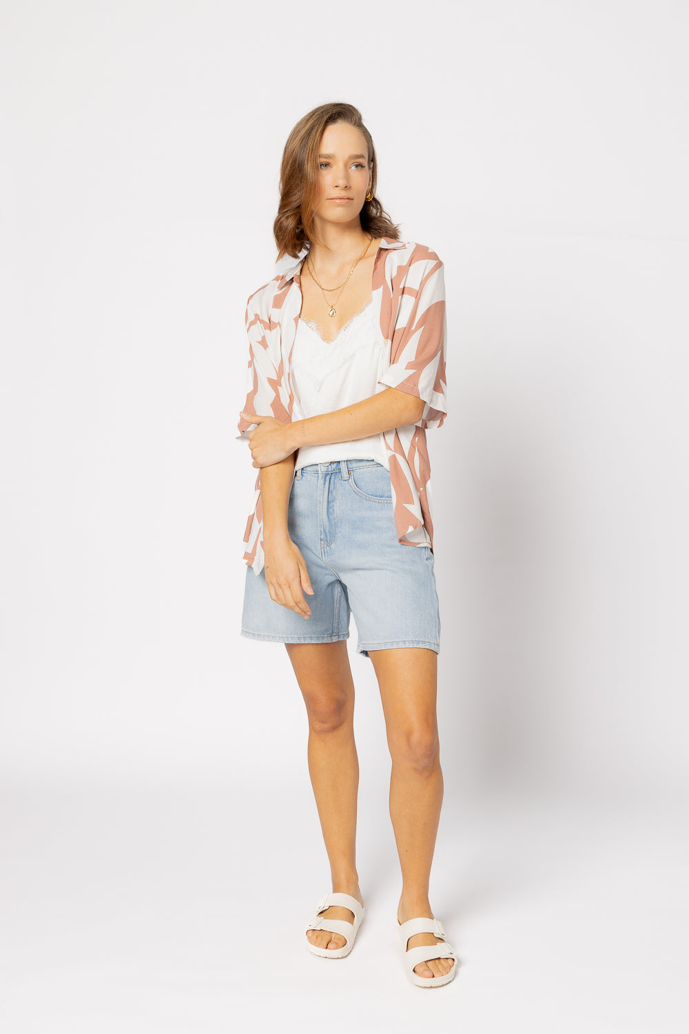 7022 - The Denim Short - Light Denim