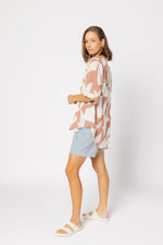 8038 - Piza Shirt - Amber Geo