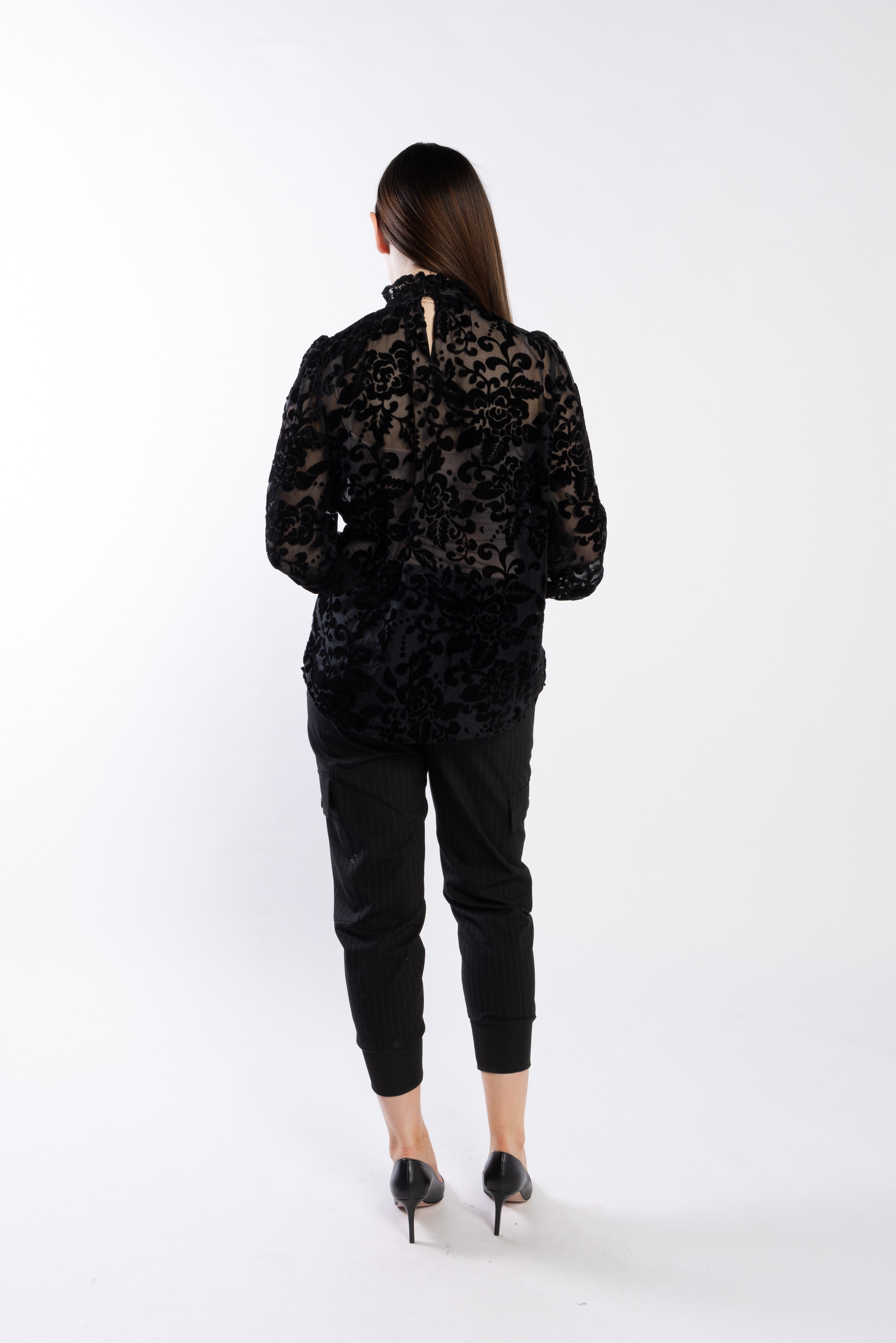 4052 - Noni Pants - Black Pinstripe