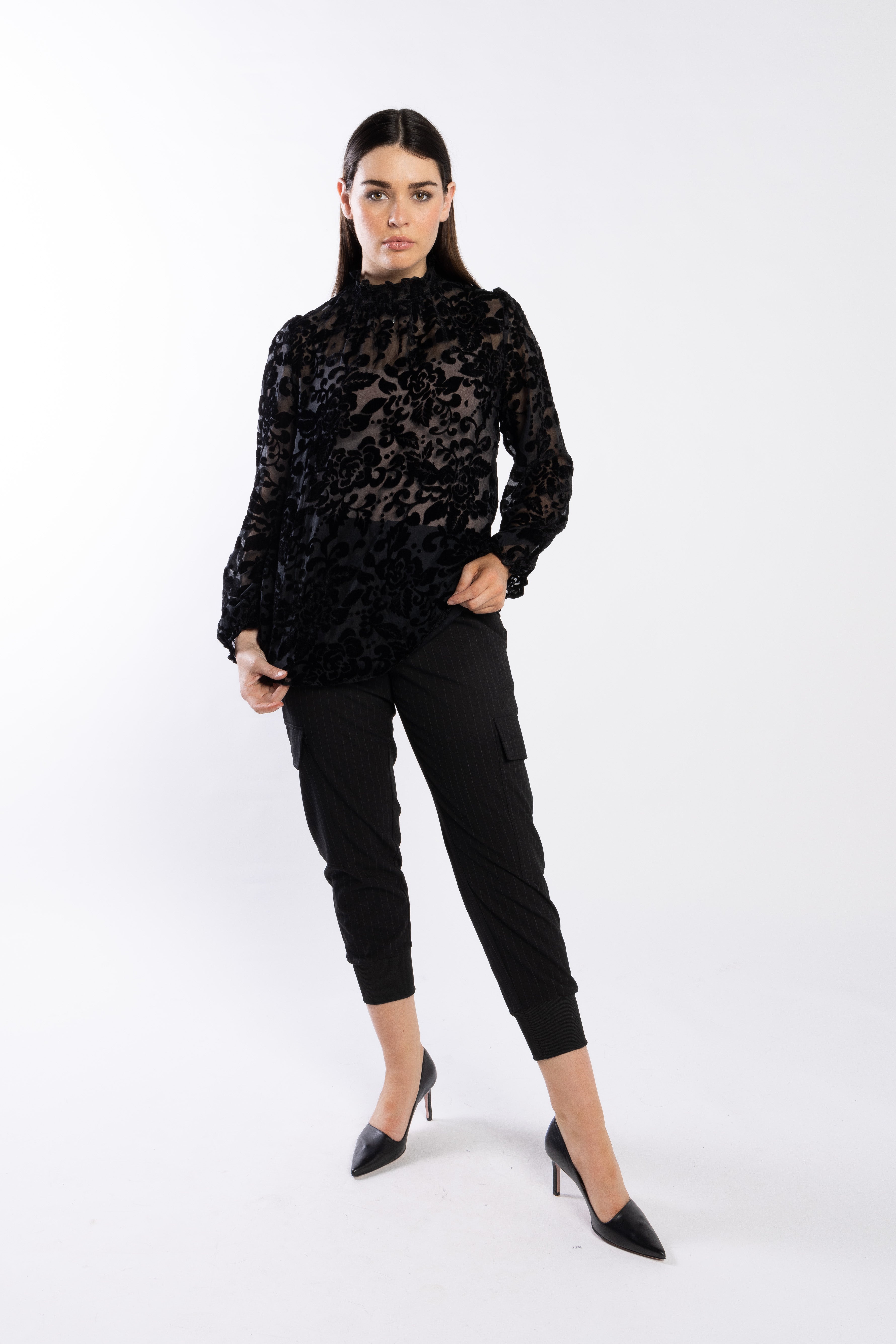 4052 - Noni Pants - Black Pinstripe