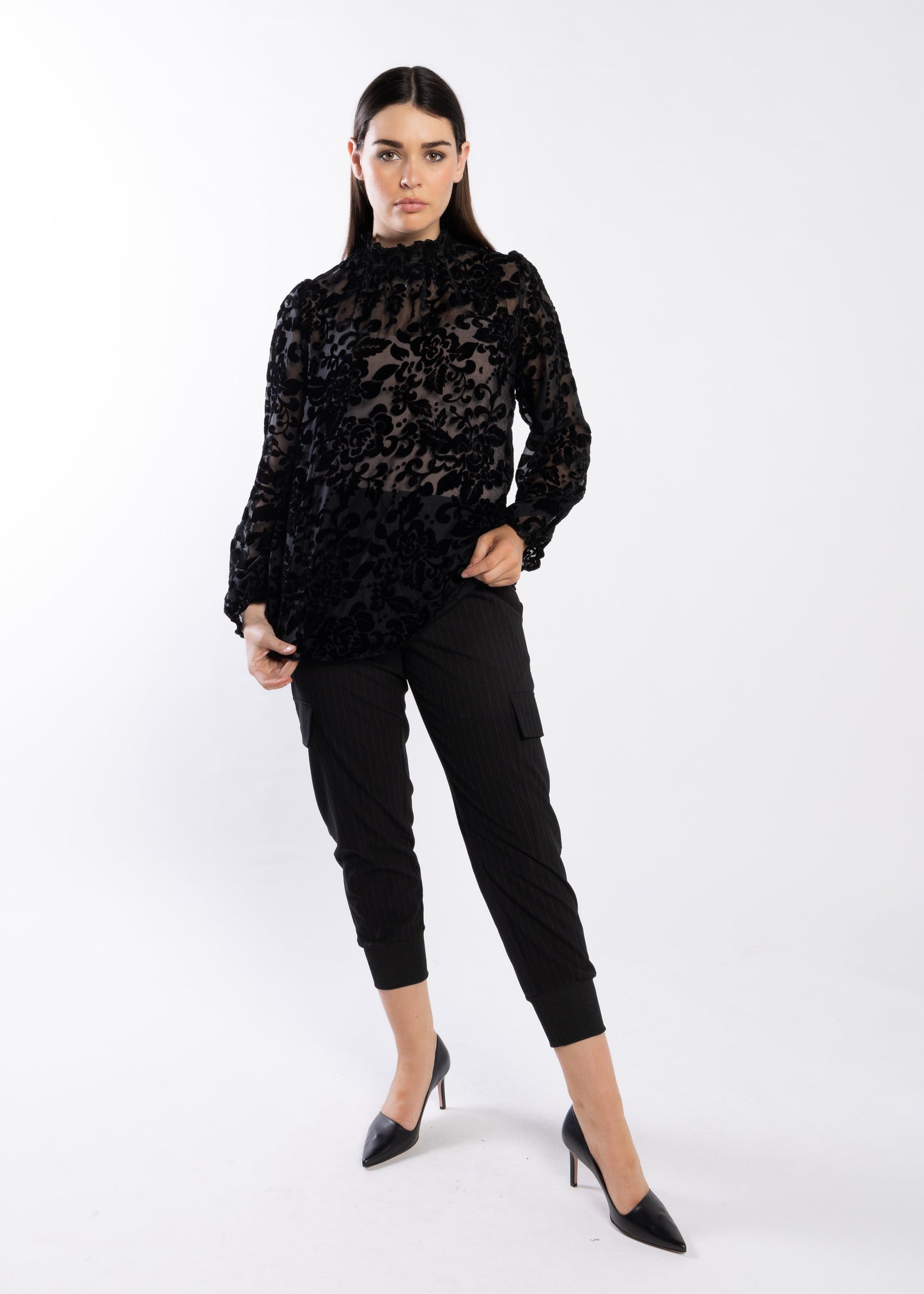 4052 - Noni Pants - Black Pinstripe