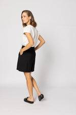 7020 - Alone Short - Black