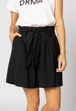 7020 - Alone Short - Black