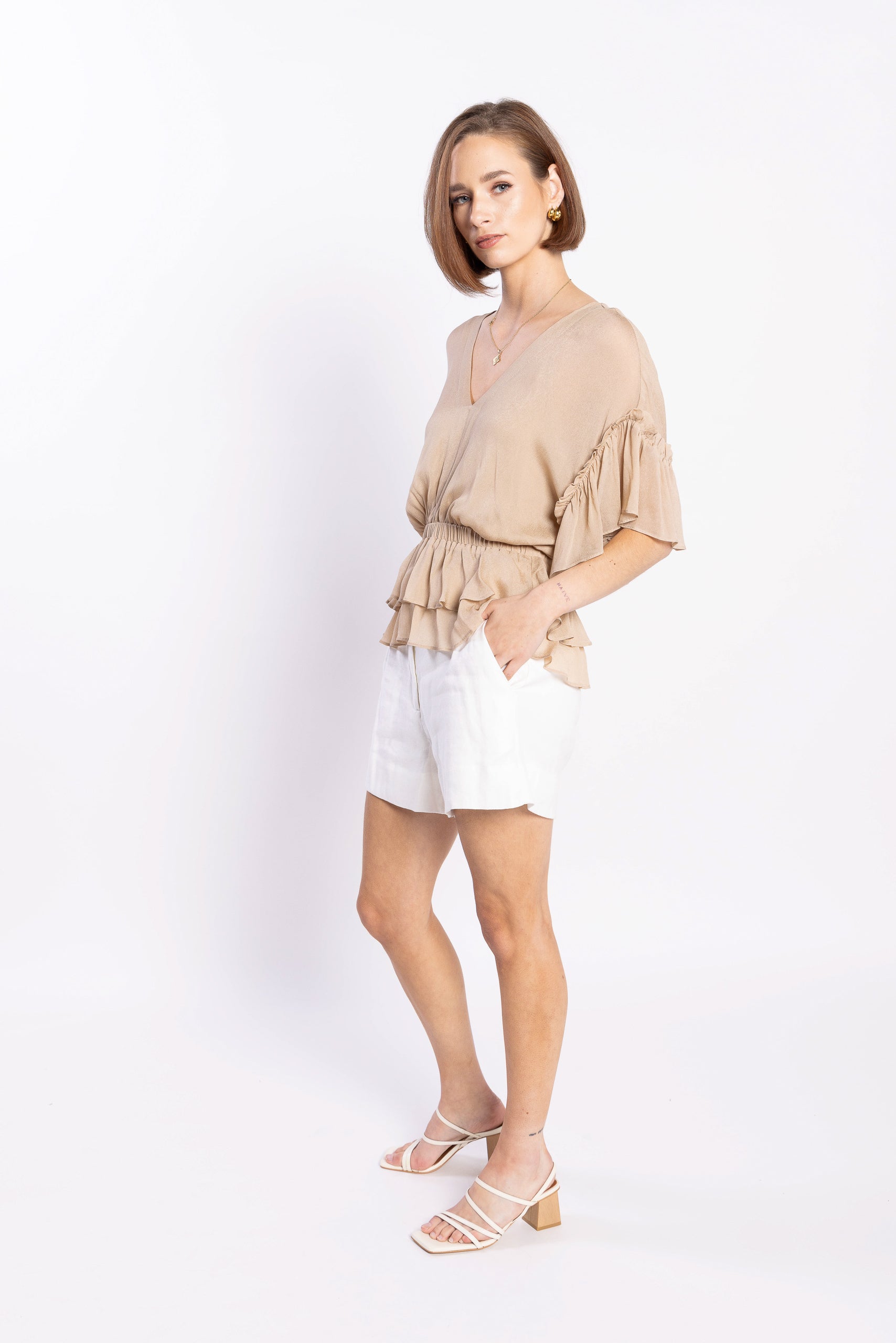LOUGHLIN - 1230L - Brooke Blouse - Beige
