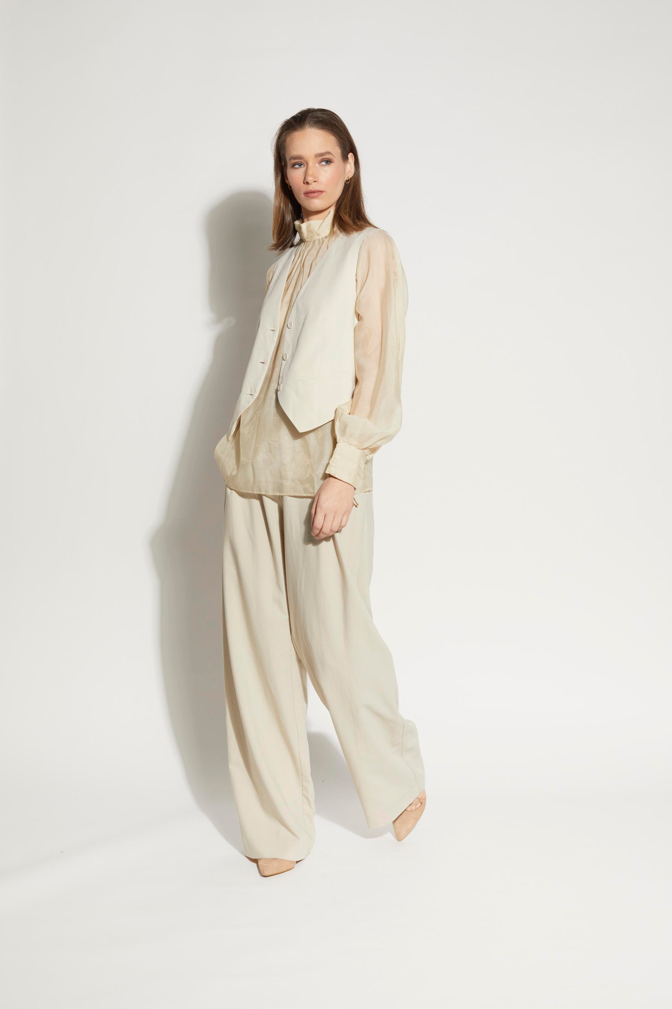 LOUGHLIN - 1253L - Ebbe Blouse - Almond
