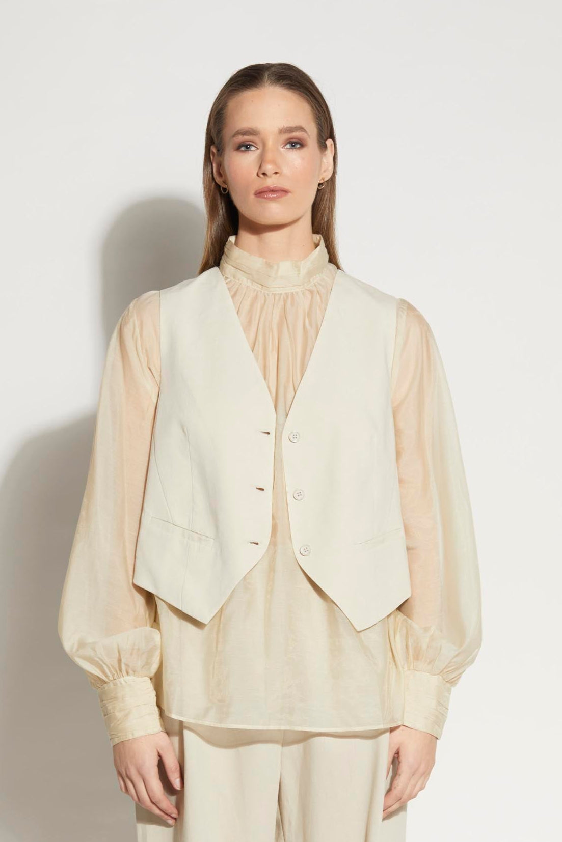 LOUGHLIN - 1253L - Ebbe Blouse - Almond