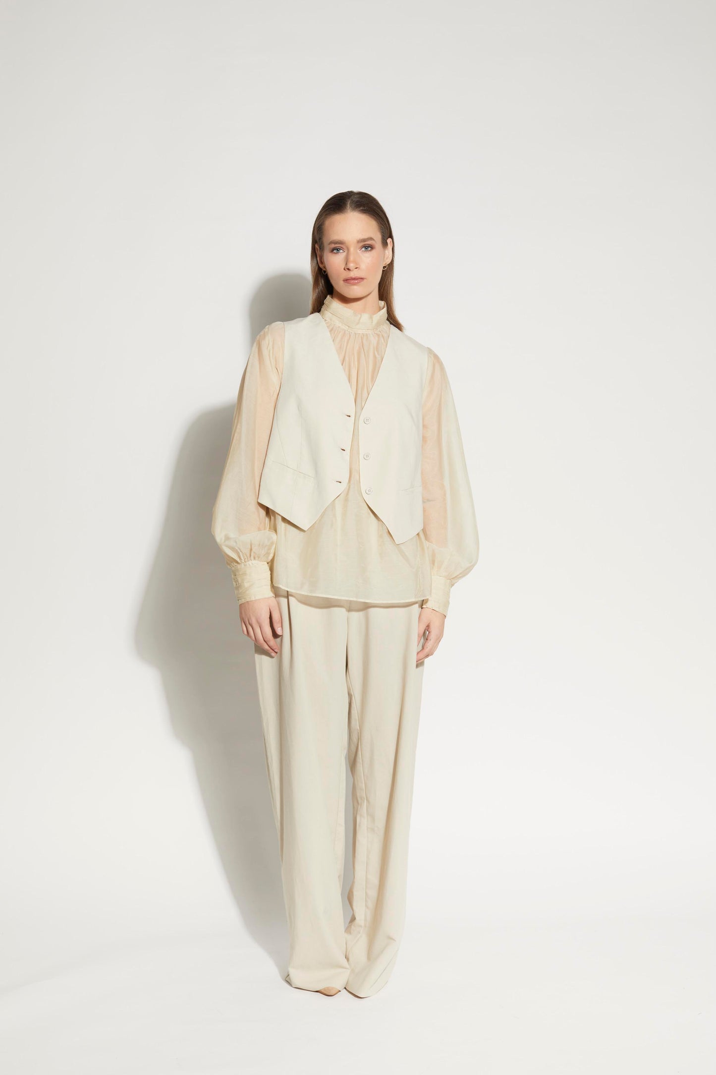 LOUGHLIN - 1253L - Ebbe Blouse - Almond
