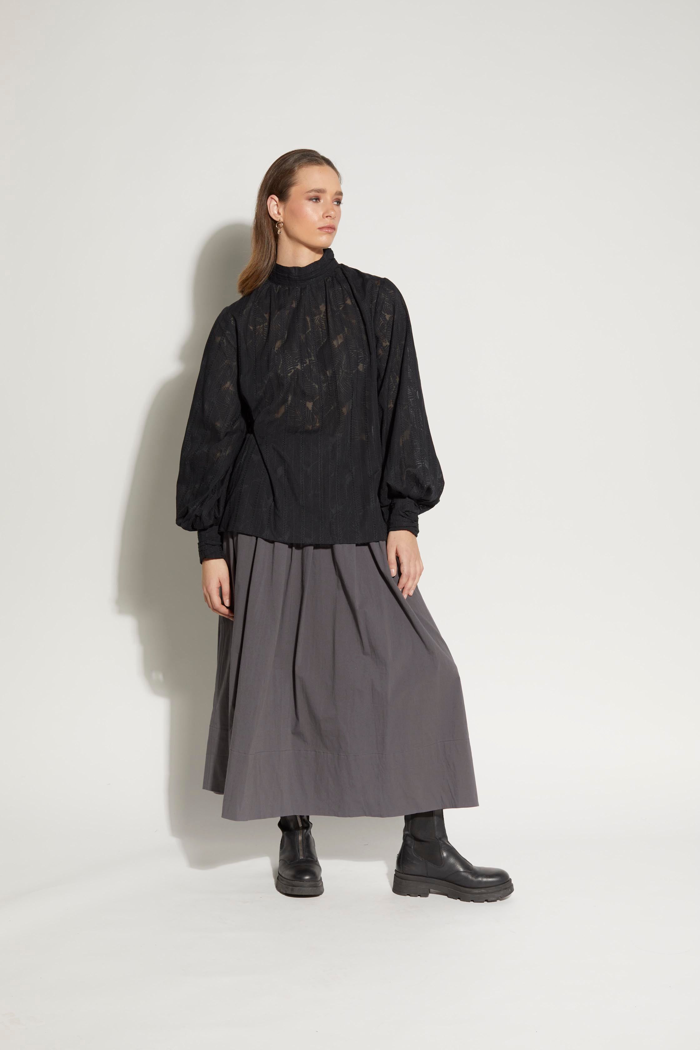 LOUGHLIN - 6052L - Direction Skirt - Smoke