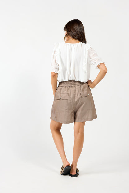 7021 - Ali Shorts - Biscuit