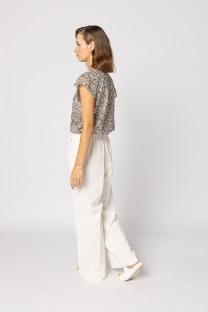 1282 - Tea Time Top - Silver Cloud