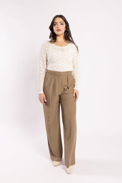 1303 - Fav Layer Top - Creme
