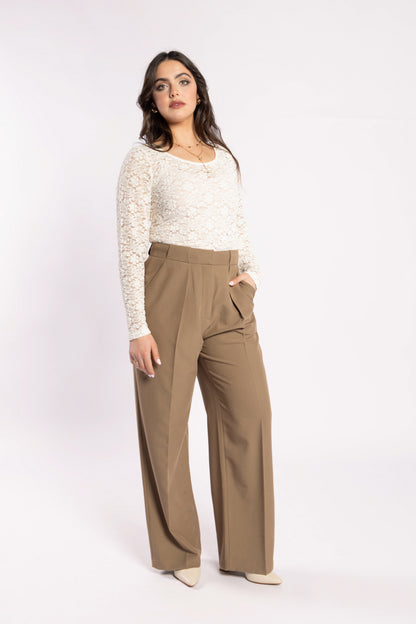 1303 - Fav Layer Top - Creme