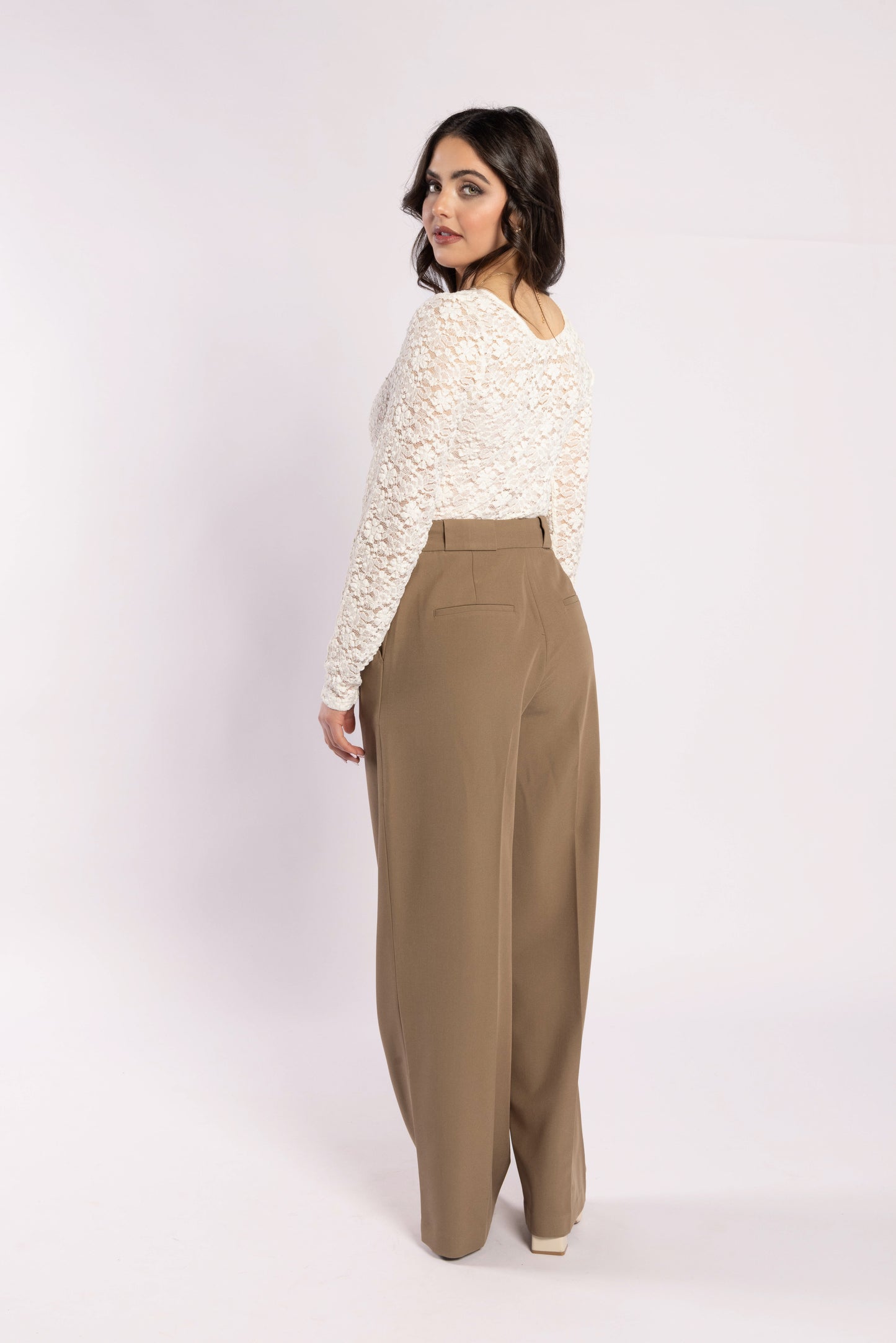 1303 - Fav Layer Top - Creme