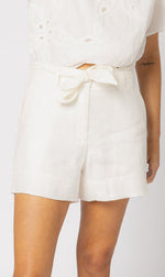 7010 - Capone Short - White