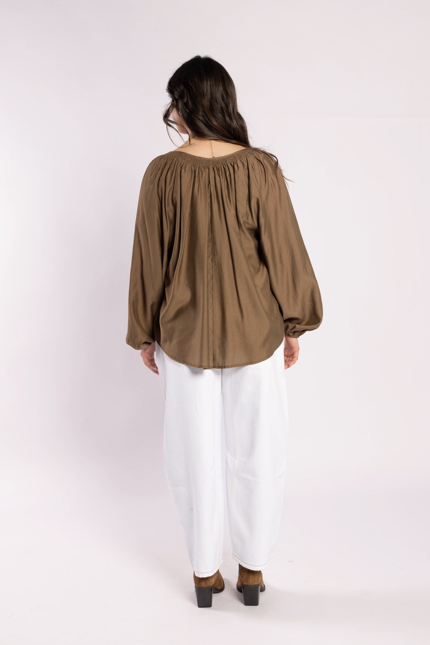 1340 - Ca Va Blouse - Coffee