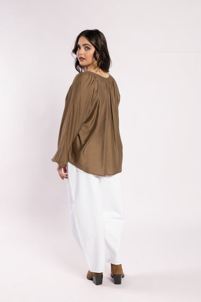 1340 - Ca Va Blouse - Coffee