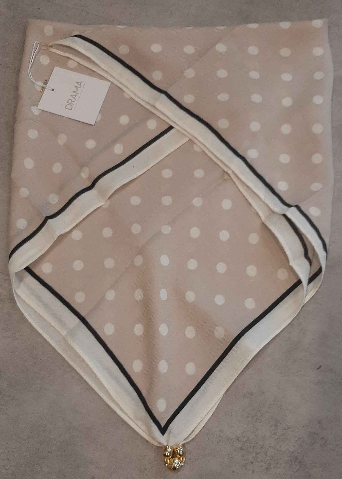 AA2 - Clip Scarf - Cream Spot