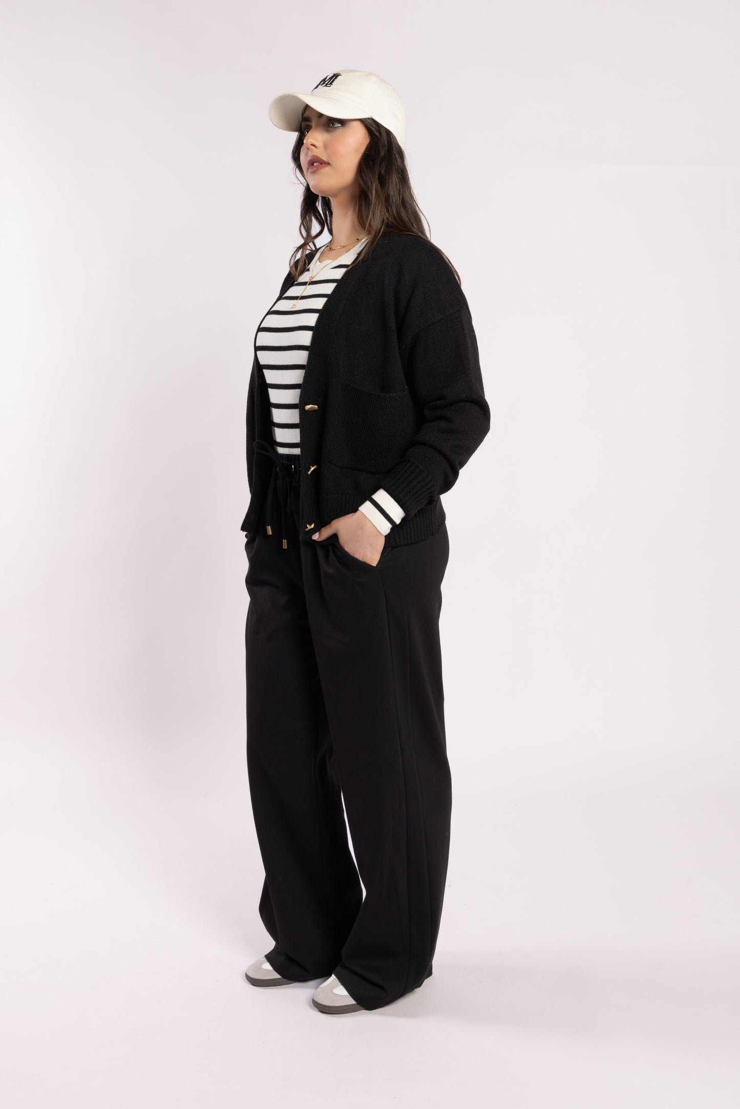 3064L - Vespa Cardi - Black