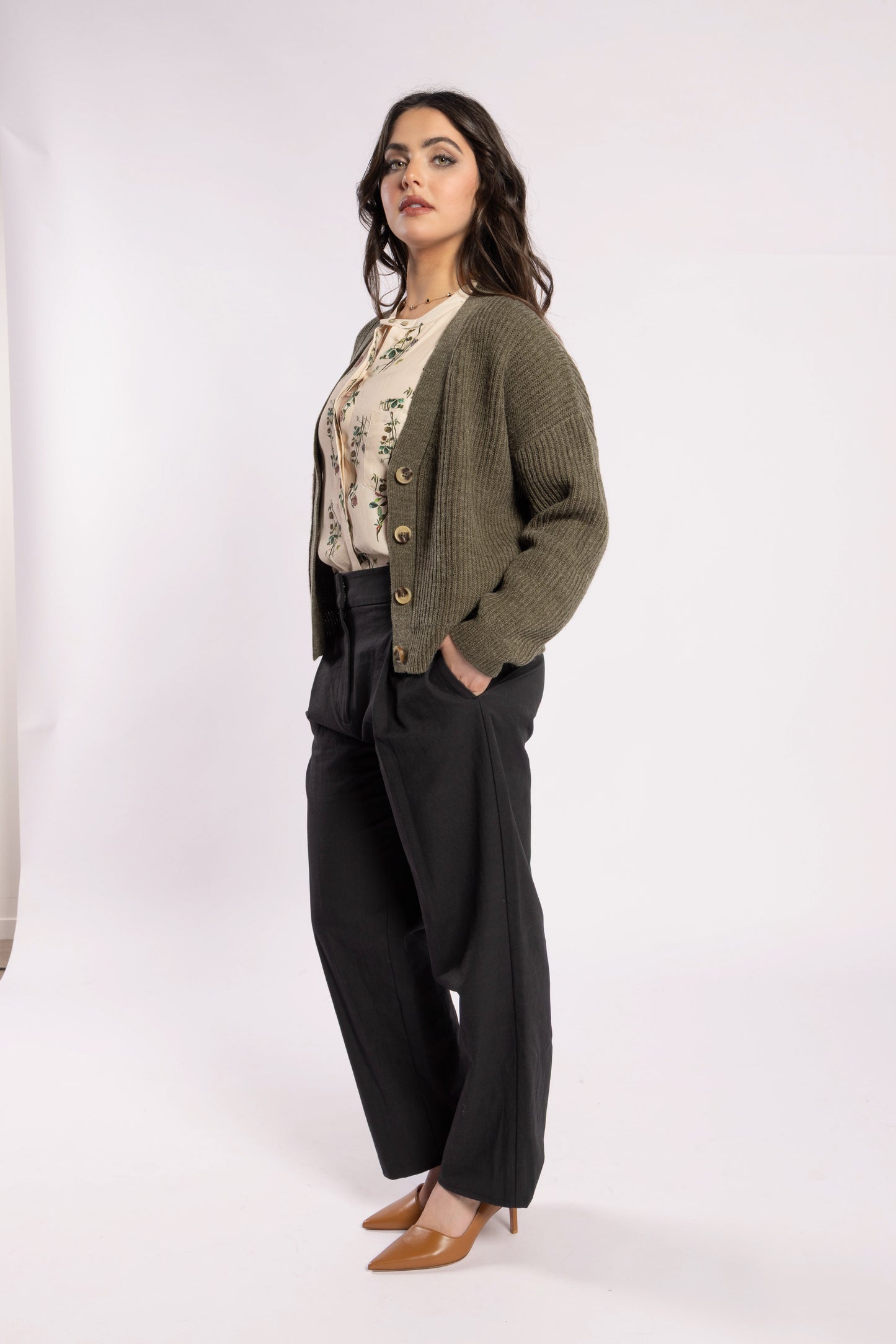 3075 - Taffy Cardi - Olive Green