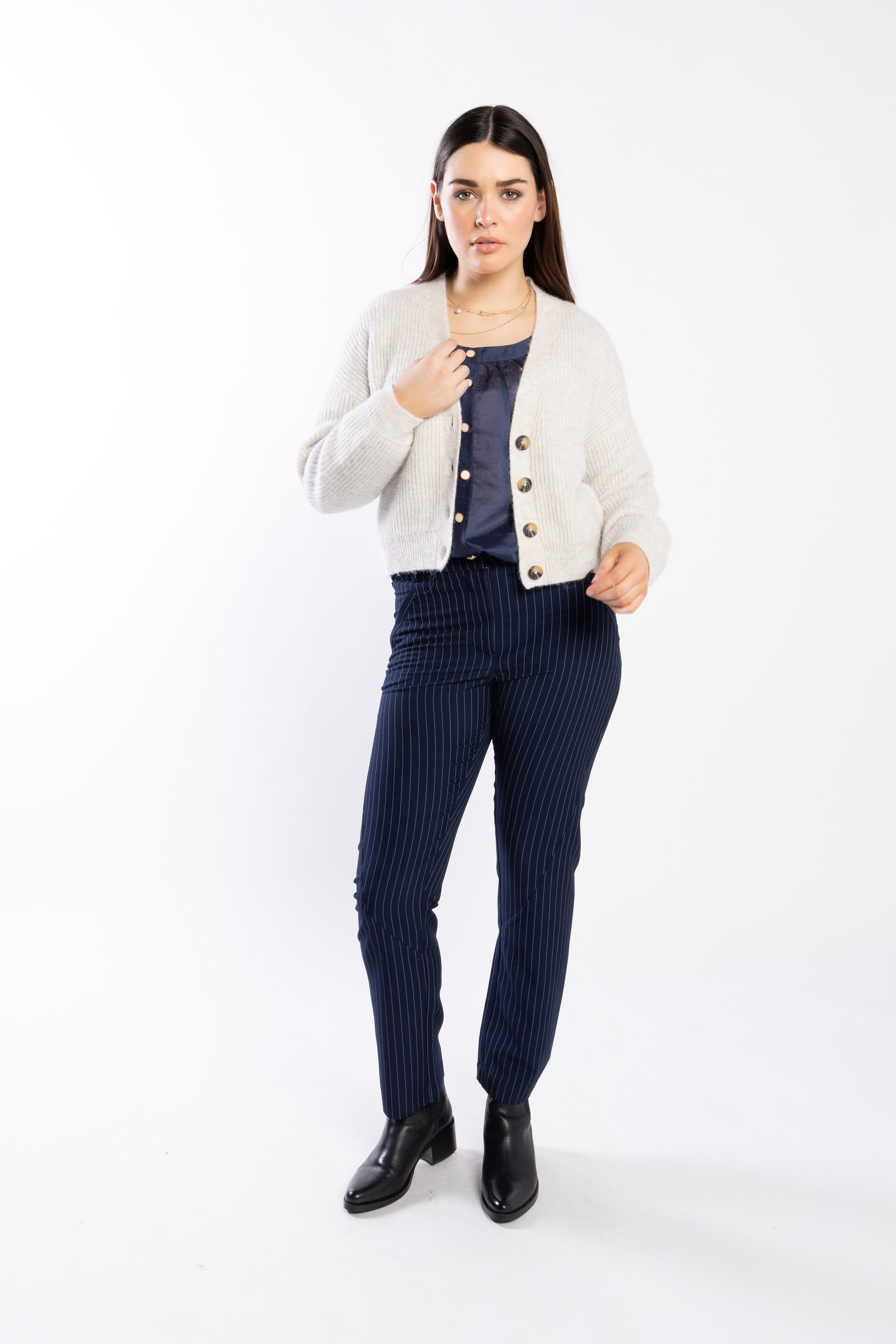 3075 - Taffy Cardi - Oatmeal