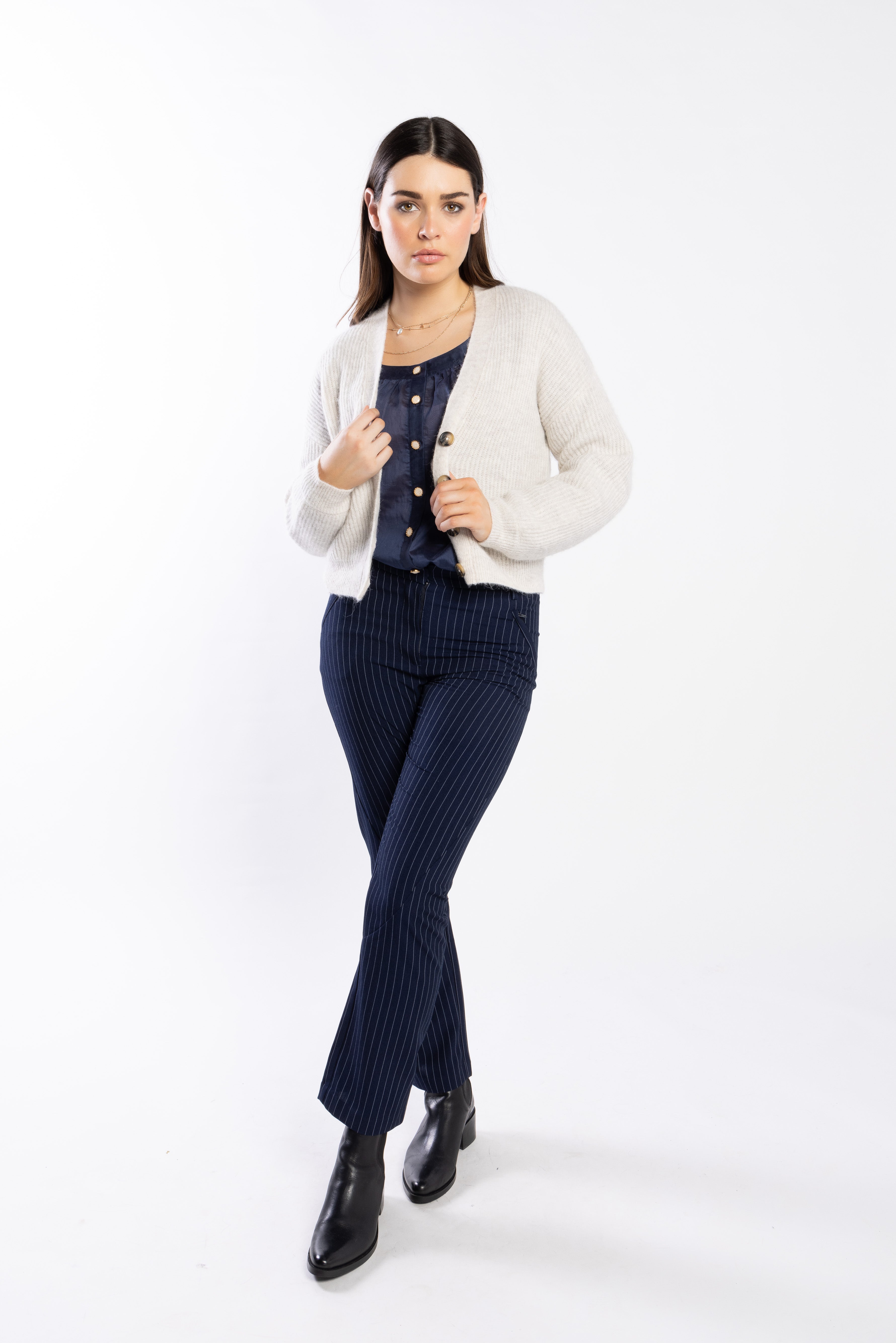 3075 - Taffy Cardi - Oatmeal
