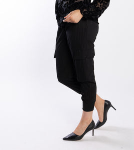 4052 - Noni Pants - Black Pinstripe