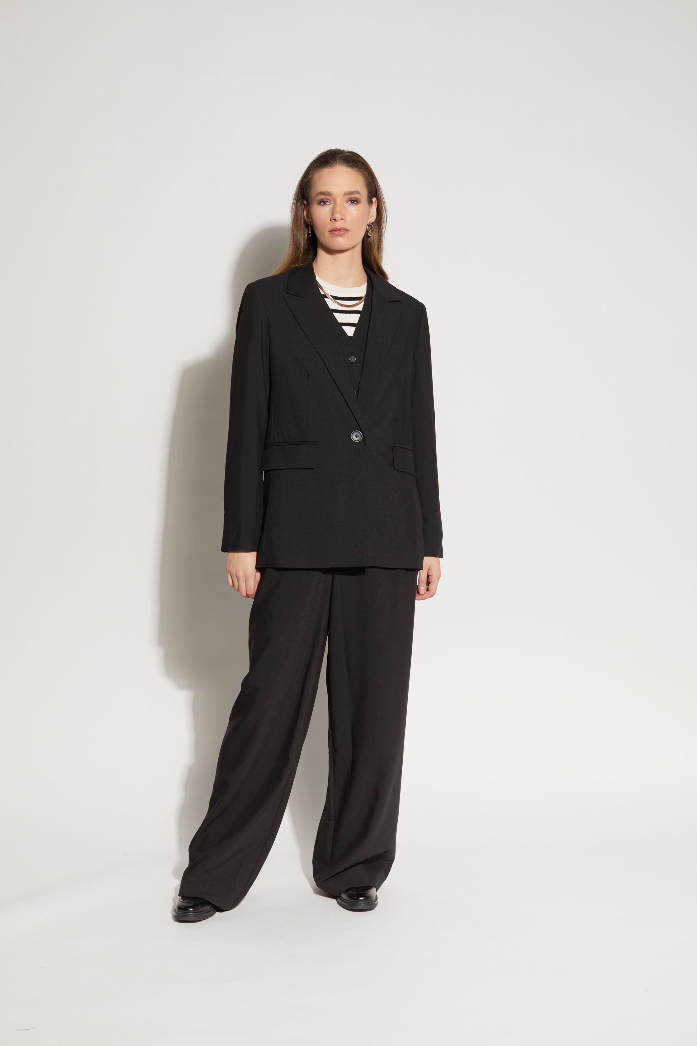 5058L - North Blazer - Black