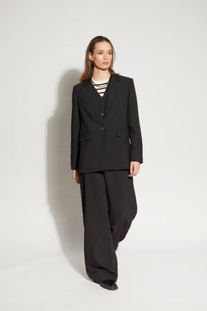 5058L - North Blazer - Black