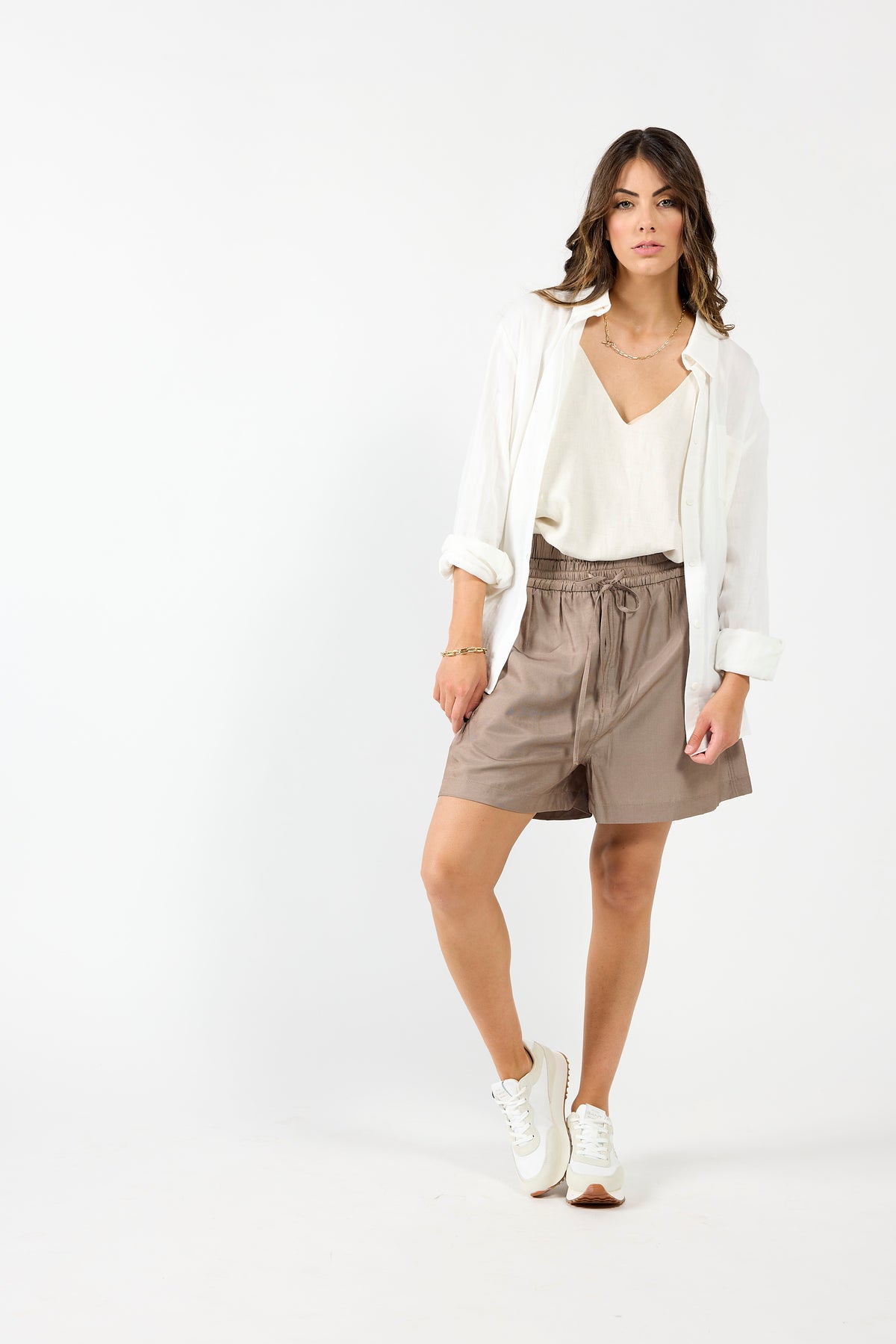 7021 - Ali Shorts - Biscuit