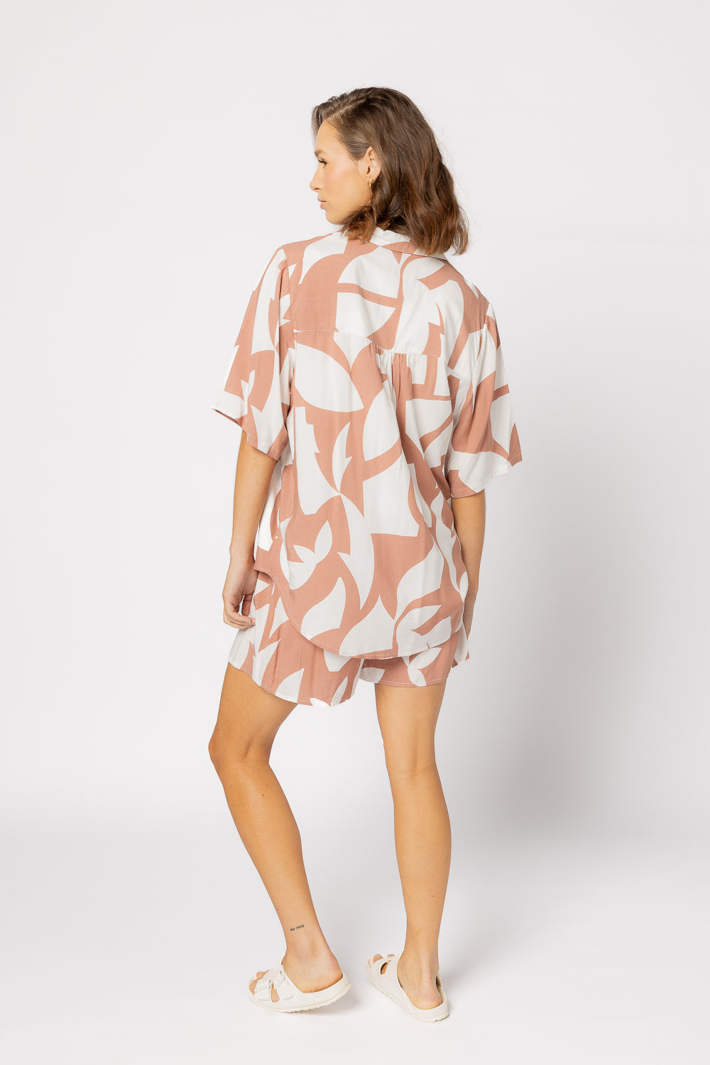8038 - Piza Shirt - Amber Geo