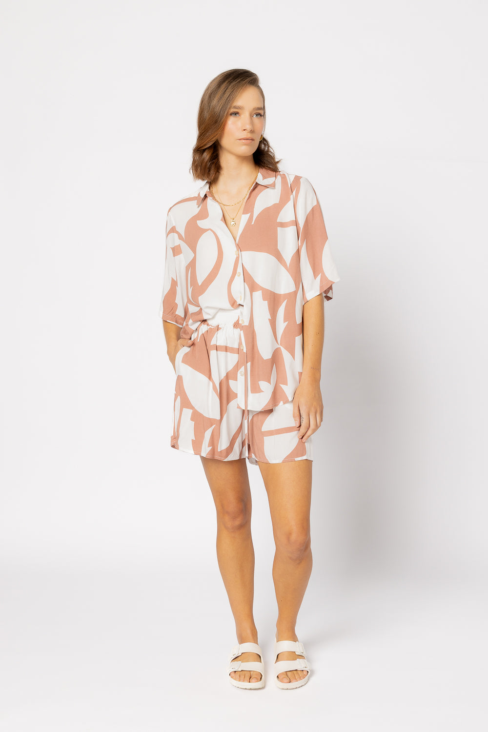 7026 - Bondi Short - Amber Geo