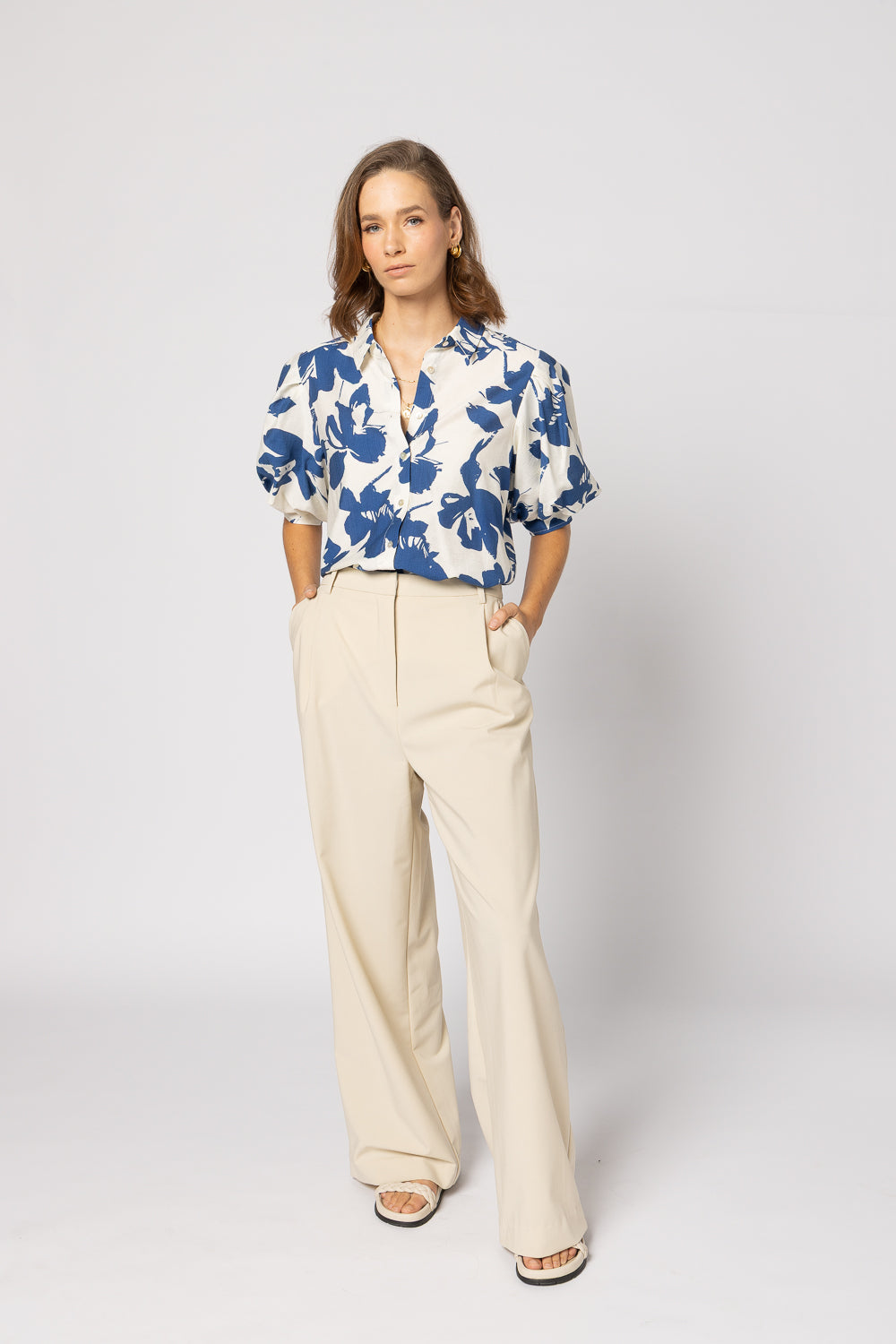 8039 - Haven Shirt - Blue Flower