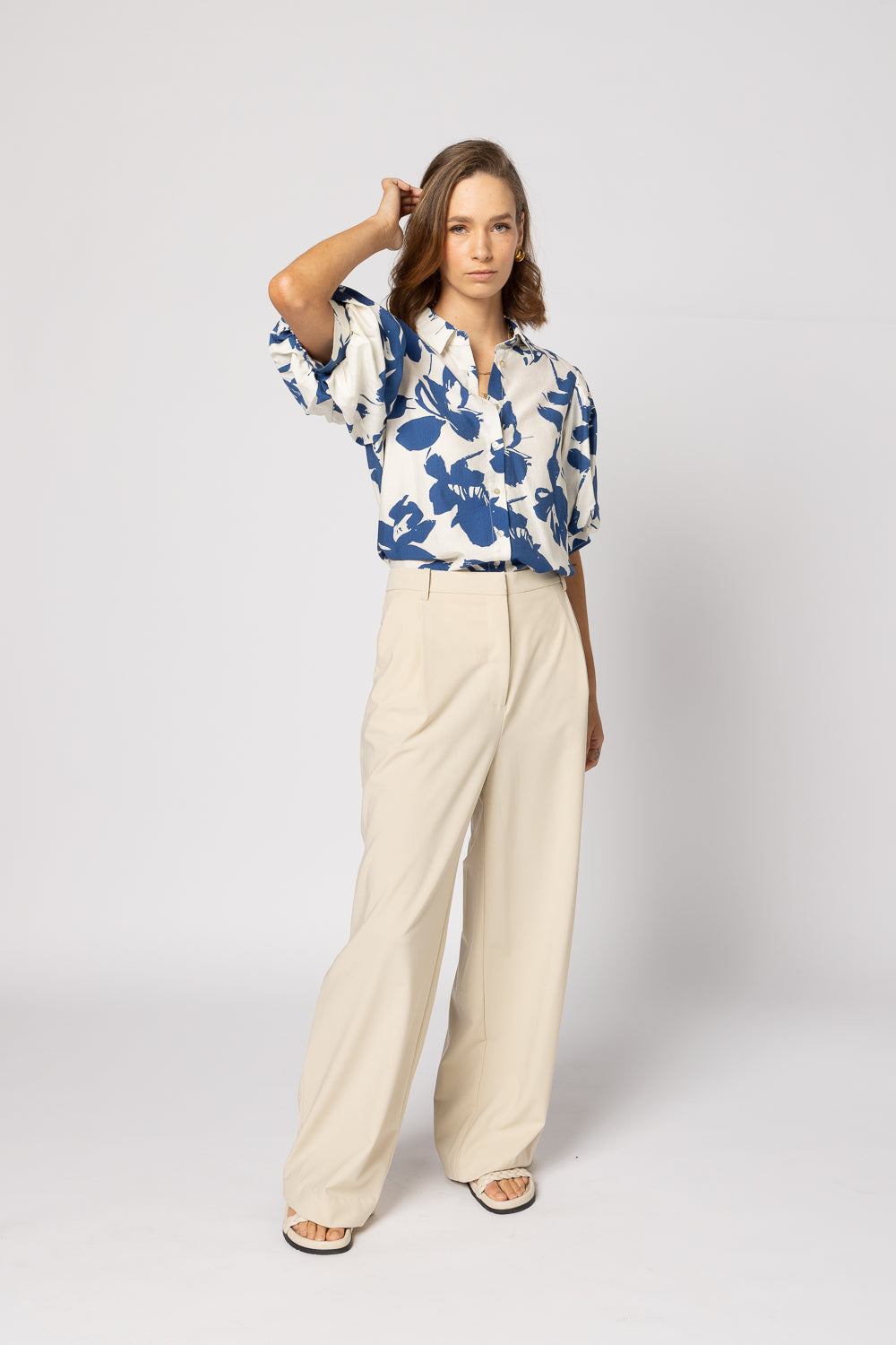 8039 - Haven Shirt - Blue Flower