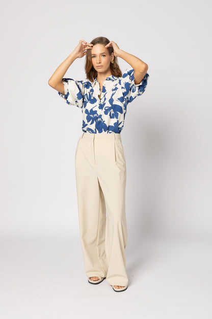 8039 - Haven Shirt - Blue Flower