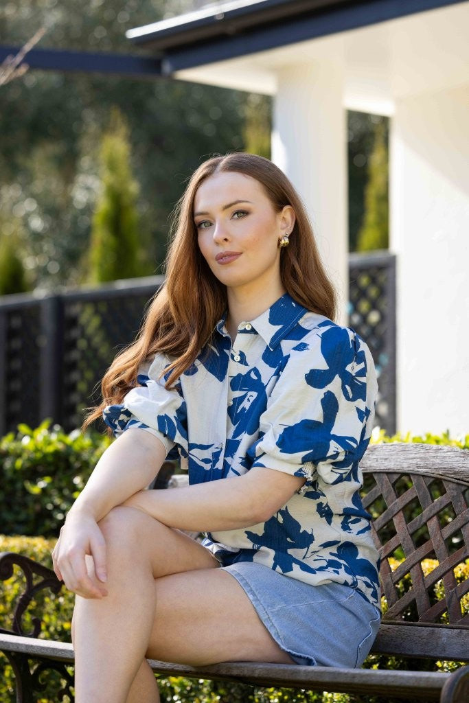 8039 - Haven Shirt - Blue Flower