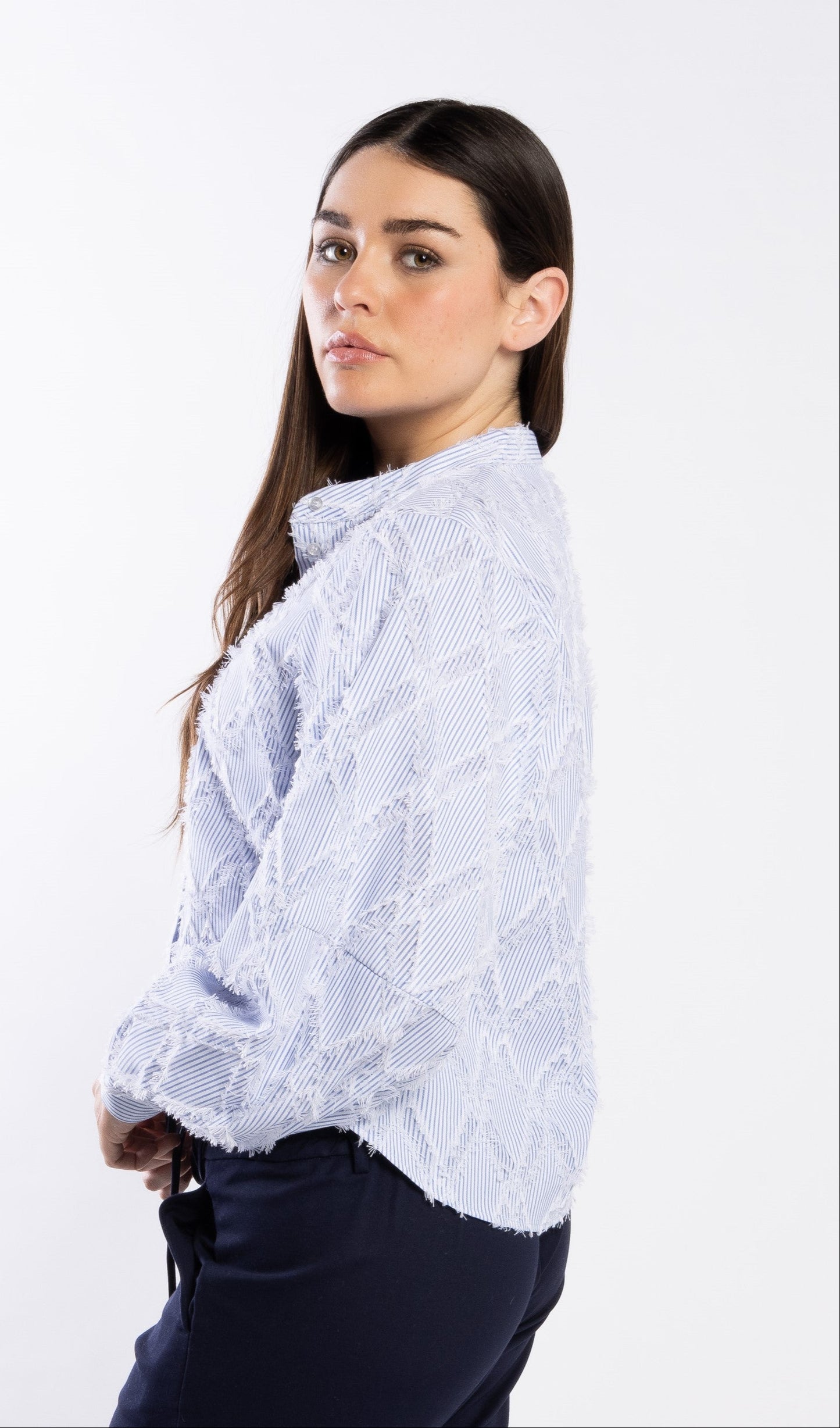 8043 - Fray Shirt - Blue Stripe