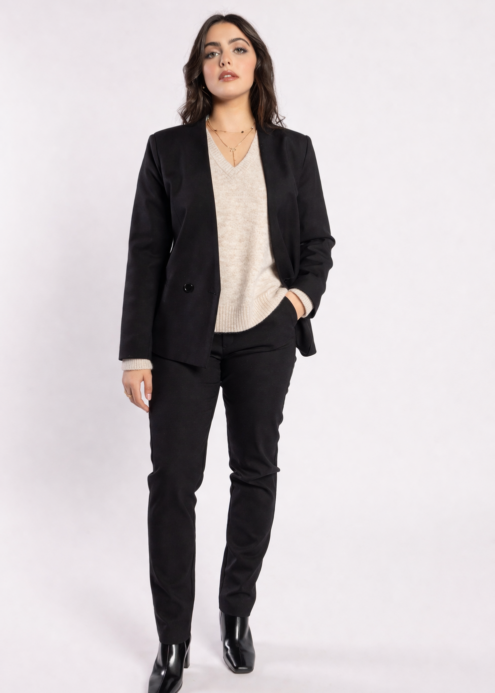 4067 - Lyon Pant - Black