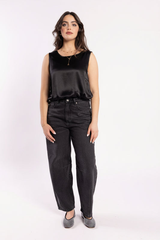 9036 - Barrel Jean - Black Wash