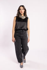 9036 - Barrel Jean - Black Wash