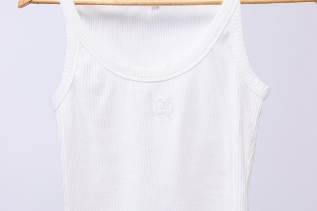 1129 - LOGO - Ruby Rib - Black