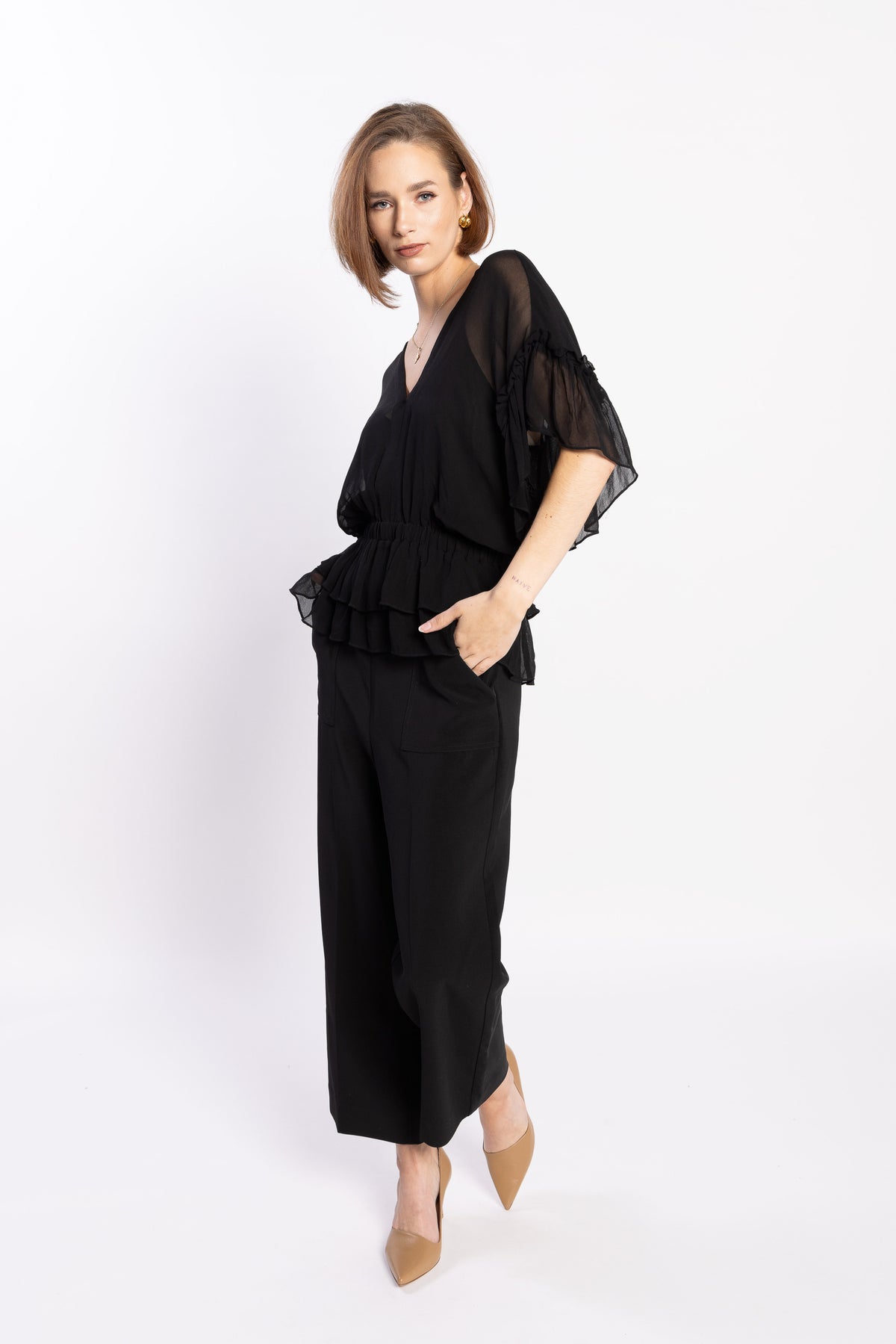 LOUGHLIN - 1230L - Brooke Blouse - Black
