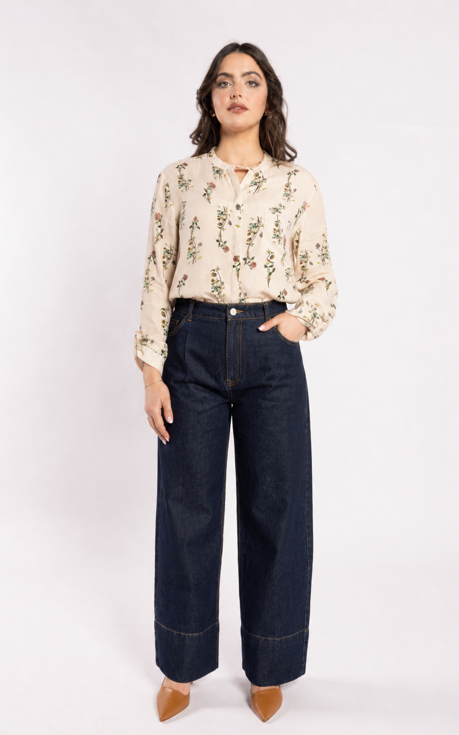 8055 - Salut Shirt - Wild Flower