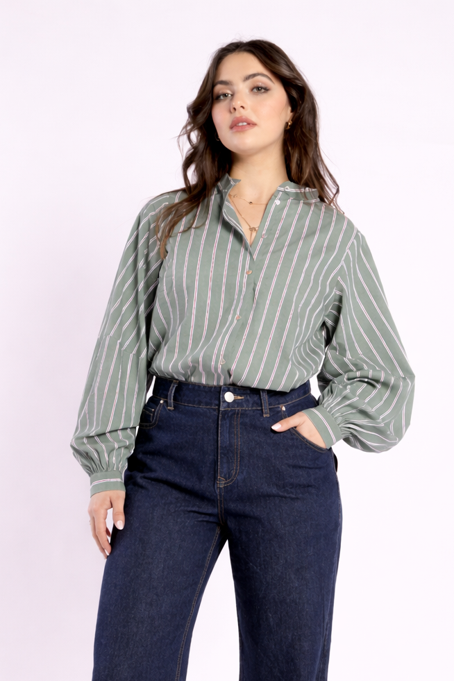 8043 - Fray Shirt - Green Stripe