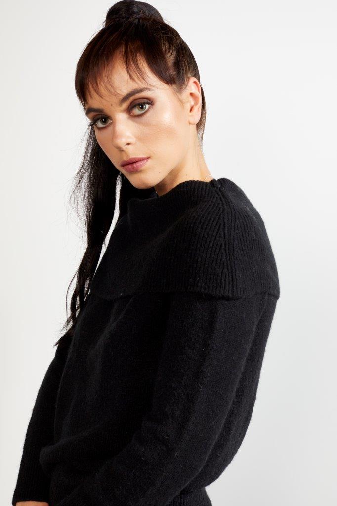 3022 - Grease Jumper - Black
