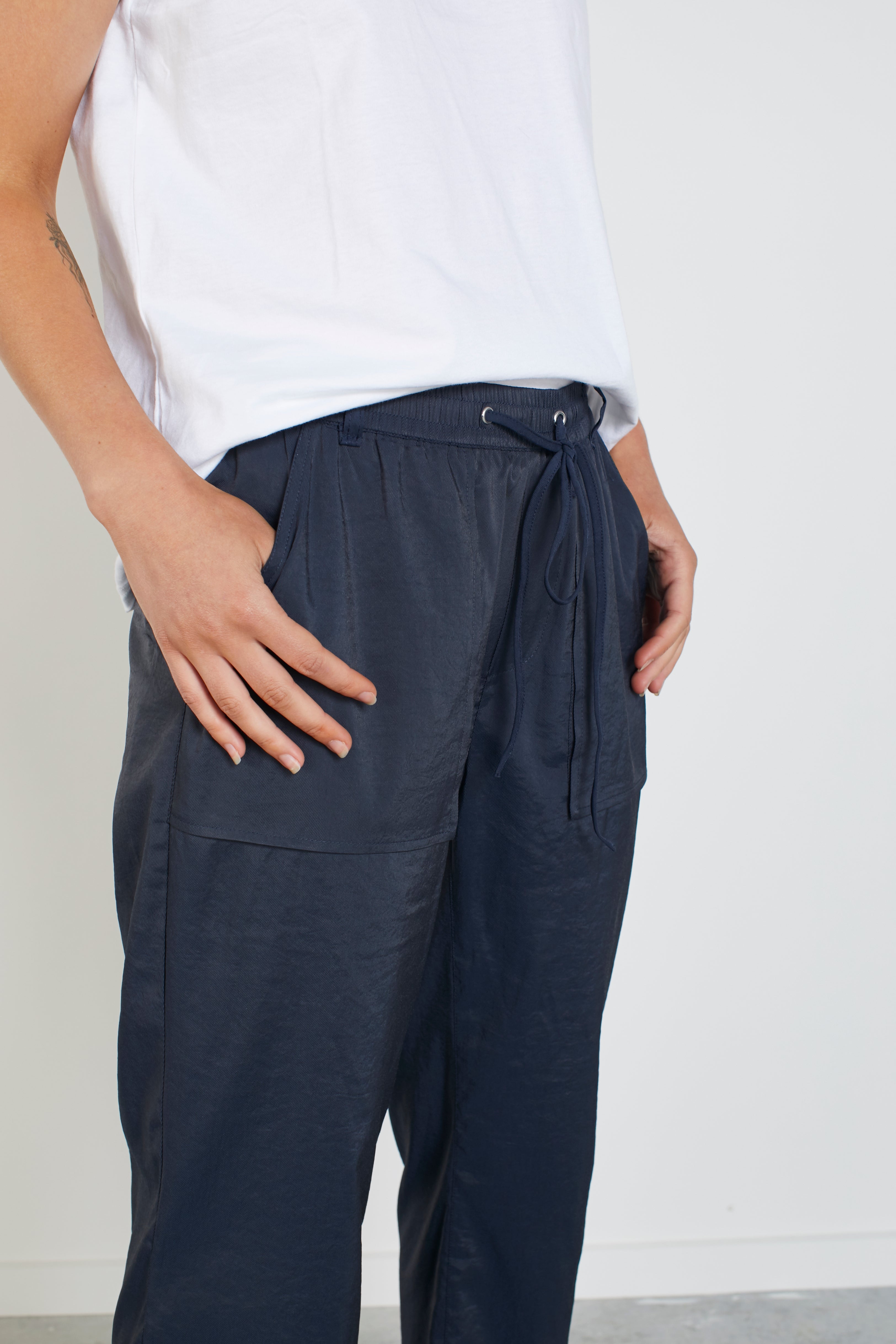 4019 - Lucy Pant - Navy – Drama The Label
